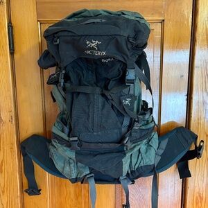 Arc’teryx Bora 75L Women’s Backpack – Good Condition, Fully Functional